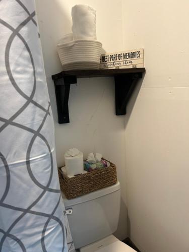 One-Bedroom Apartment image 7