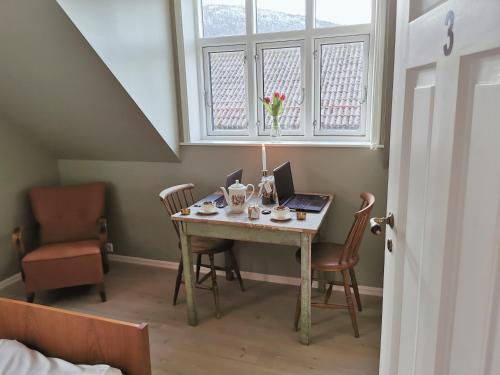 ศูนย์ธุรกิจ, Unikt og romslig hus perfekt for grupper in นูร์ดฟูร์ไดด์