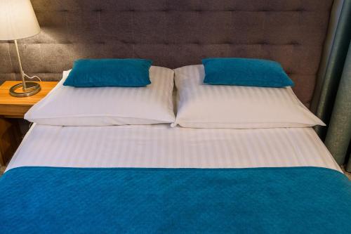 Hotel Patio - image 4