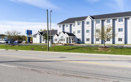 Hotelli välisilme, Motel 6 Huron, OH - Sandusky in Huron (OH)