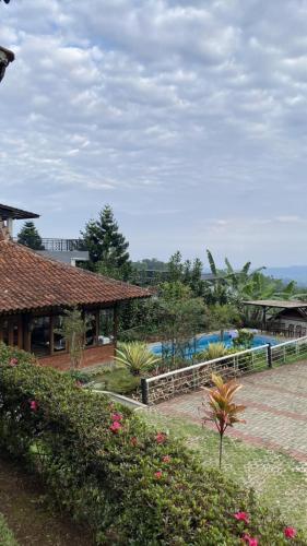 Villa Pondok Sekar near Taman Safari Cisarua