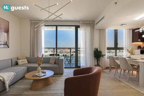 HiGuest - Coastal Luxury 2BR in La Mer Beachside Bliss near Bungalo34