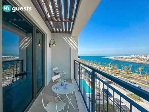 HiGuest - Coastal Luxury 2BR in La Mer Beachside Bliss near Bungalo34