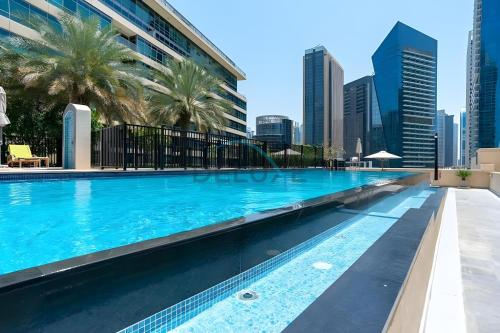 Partial Sea and City View 2BR with Balcony Near Dubai Marina Mall, Marina Quay West, Dubai Marina by Deluxe Holiday Homes, Dubái (foto 5)