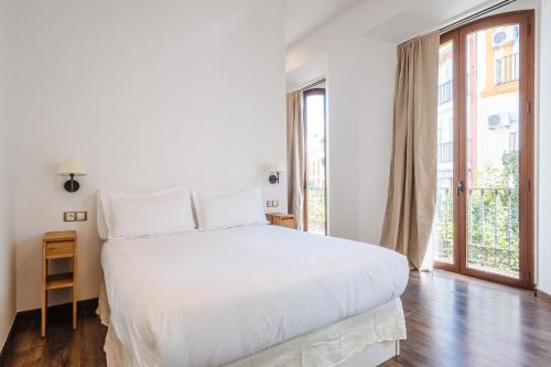 One-Bedroom Apartment with Balcony image 6