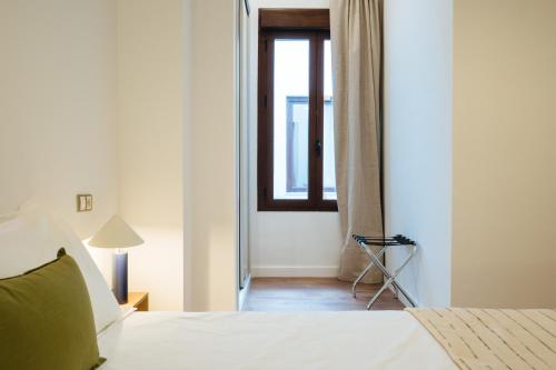 Superior Apartment image 8
