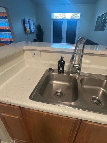 5 min UNCC, 15 min Uptown, 20 Min CLT Airport 5 min UNCC, 15 min Uptown, 20 Min CLT Airport