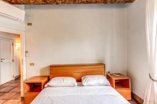 Flat with Lovely Views near Piazza Navona 2