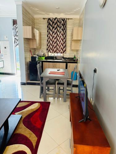 Rhonas place, Kampala