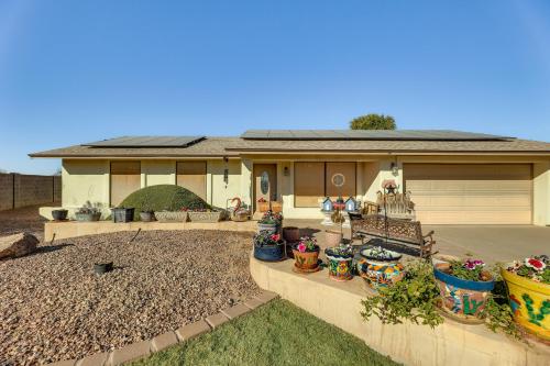 Near Golfing and Green Spaces Florence Family Home! in 佛羅倫斯 (AZ)