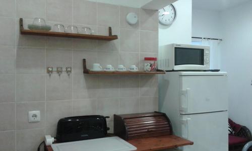 Kitchen, Casa do Campo in Salicos