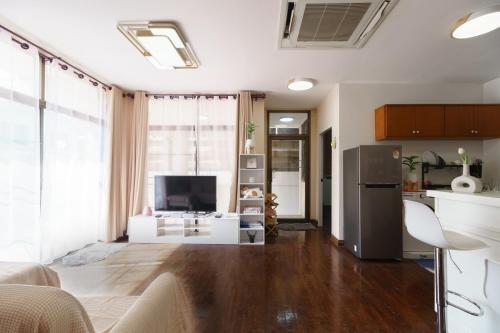 Charming 3-Storey house near BTS Onnut Station, Bangkok (foto 8)