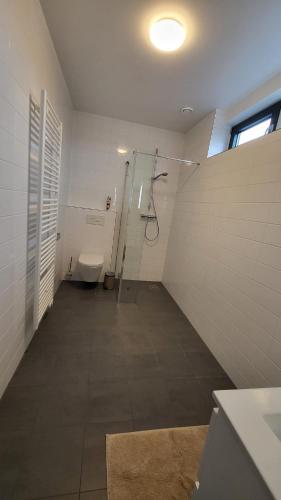 Fürdőszoba, B&B Kopwest 1 in Purmerend