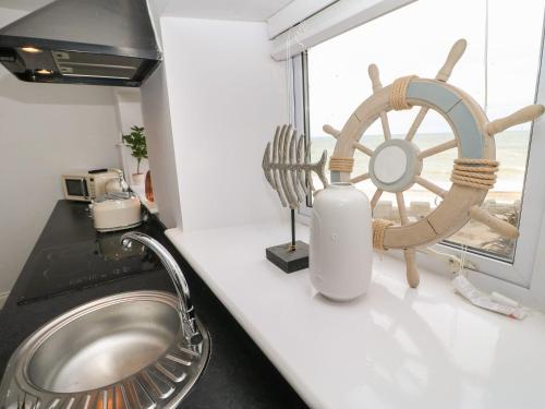 A szálláshely kívülről, The Look Out in Whitburn