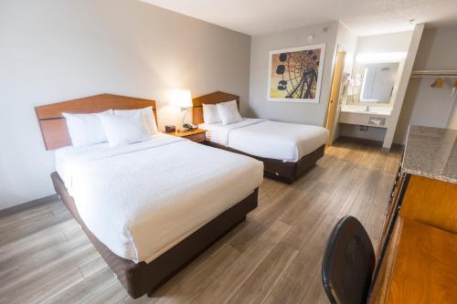 2 double beds