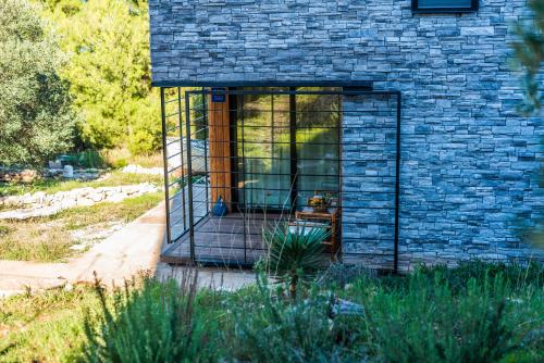 balkon/terras, Luxury Holiday Home Itana with Private Pool and Sea View in Dragove