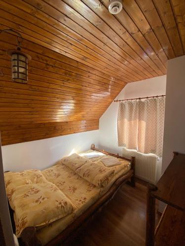 Cabana Floare de Colt