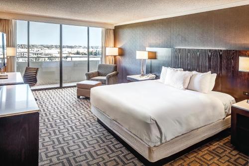 Hilton Sacramento Arden West - image 10