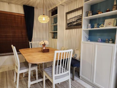 3BR Oasis with Pool in Cocoa 3BR Oasis with Pool in Cocoa