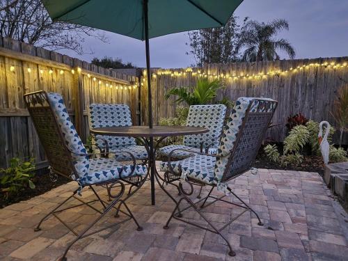 3BR Oasis with Pool in Cocoa 3BR Oasis with Pool in Cocoa