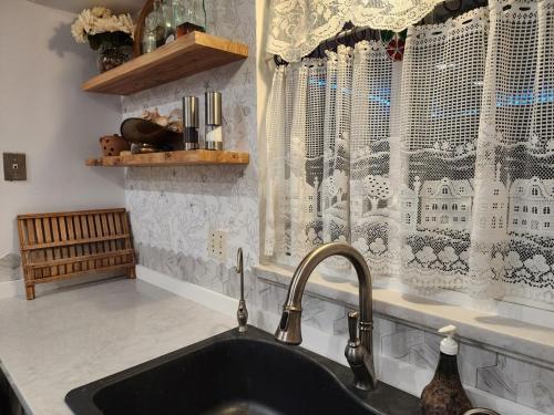 3BR Oasis with Pool in Cocoa 3BR Oasis with Pool in Cocoa