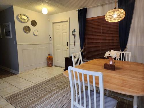 3BR Oasis with Pool in Cocoa 3BR Oasis with Pool in Cocoa