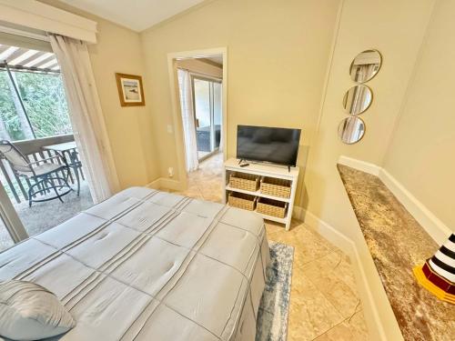 Sensational Sea Pines South Beach 4 bed 2 ba Villa Sensational Sea Pines South Beach 4 bed 2 ba Villa