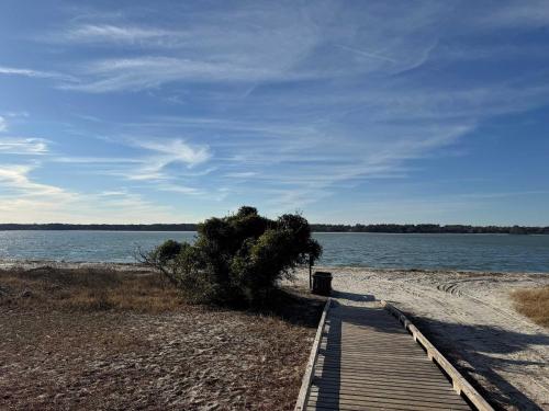 Sensational Sea Pines South Beach 4 bed 2 ba Villa Sensational Sea Pines South Beach 4 bed 2 ba Villa