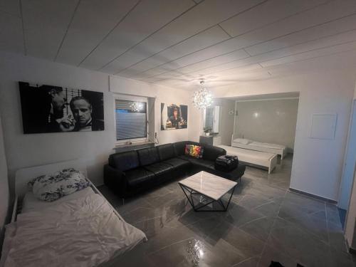 Benk 24H Apartment Nr 1 Perfekt fur bis zu 6 Personen in Hofheim am Taunus