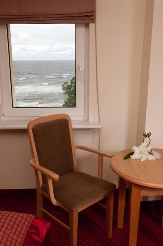 Studio with Sea View image 3