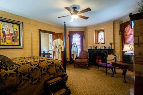 Historic Webster House Bed and Breakfast Inn in Bay City, USA