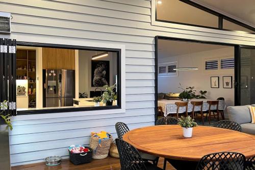 Resort Style Home - CBD Wagga