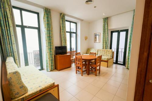Apartamentos Royal
