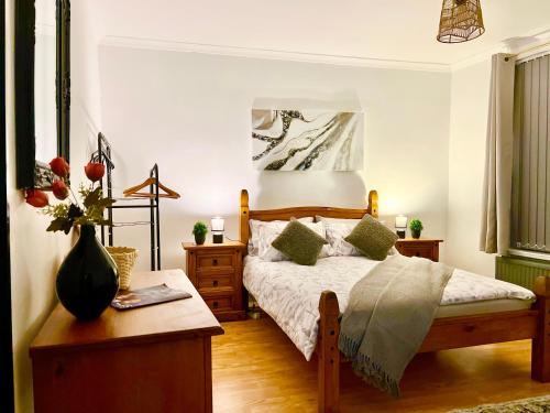 Cosy 3BDR In Levenshulme-Close To Manchester City Centre And Stockport Town- Free Parking- WiFi gîte à louer Tl Manchester Didsbury