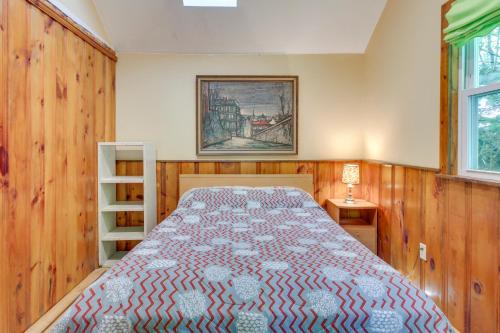 Lake Stinson Cottage with Sunroom and Shared Dock! - image 11