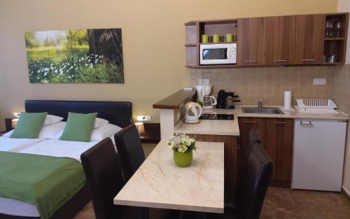 キッチン, Gelleny Lux Apartman in ジュラ