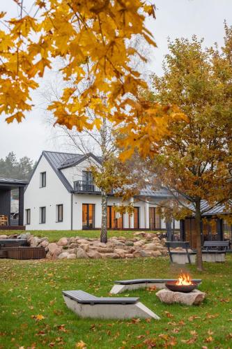 Picturesque Villa RestArt by Reside Baltic in Bezdonys