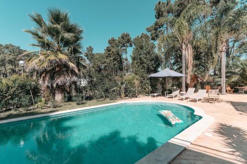 Beach Villa in Golf Condo & Pool Barbecue gîte à louer Pinhal do Arneiro