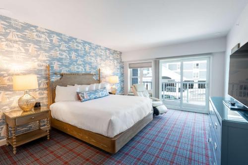 647023408 Bluenose Inn - Bar Harbor Hotel