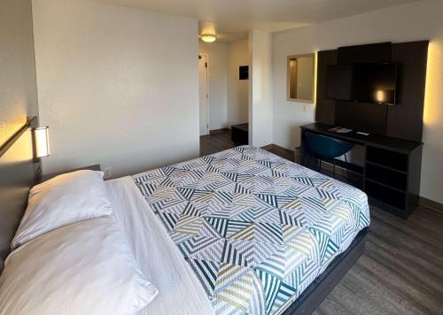 Motel 6-Glenview IL - Chicago North - image 11