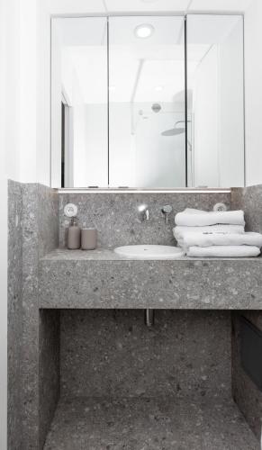 City Center Apartment 81 - ProperUNIT, Breslau (Foto 8)