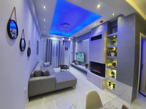 Apartament Fbi, Atenas