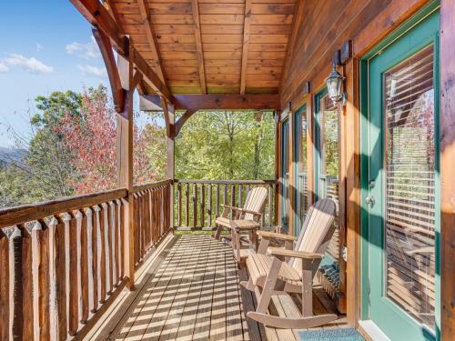 Heavens View, 2 Bedrooms, Sleeps 10, Hot Tub, Pool Table, Arcade, Jacuzzi in Gatlinburg, USA