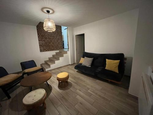 La Petite Maison de la rue Fontaine Saint-Fursy in เพอรน