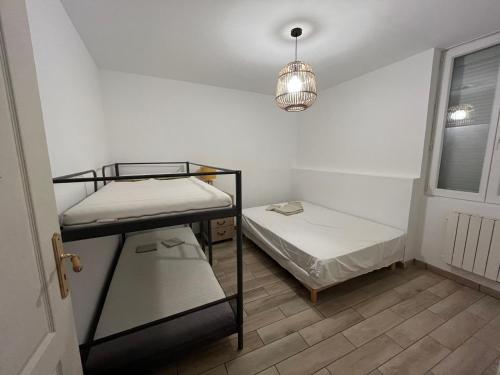 La Petite Maison de la rue Fontaine Saint-Fursy in เพอรน