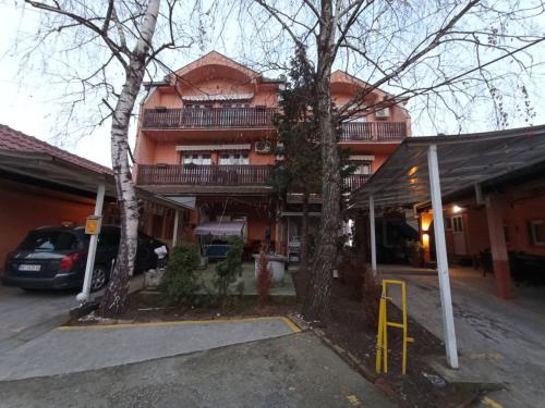 베오그라드 Apartments & Rooms -MDL Lazić (Apartments & Rooms -MDL Lazic) 4성급 게스트하우스 레스토랑