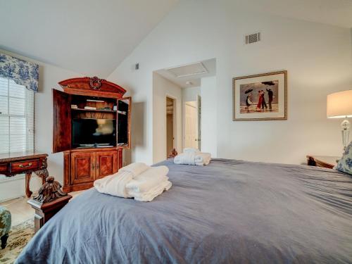 Evian 123 2 Bedrooms Sleeps 6 Pool Golf View - image 12