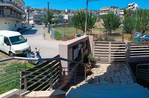 ΗΣΥΧΟ ΚΑΙ ΑΝΕΤΟ ΔΙΑΜΈΡΙΣΜΑ (ΗΣΥΧΟ ΚΑΙ ΑΝΕΤΟ ΔΙΑΜΕΡΙΣΜΑ) in 라미아