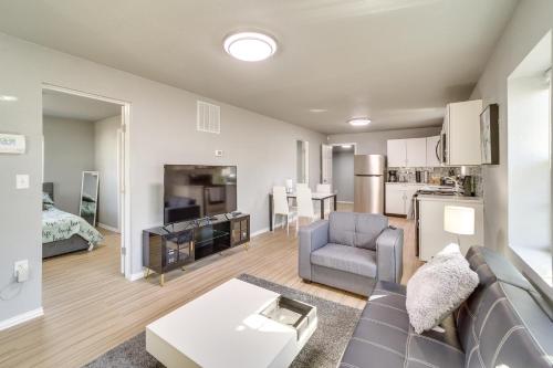 Convenient Tulsa Home - 2 Mi to Downtown! in Tulsa, USA