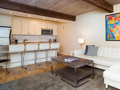 Lift One Condominiums - image 10